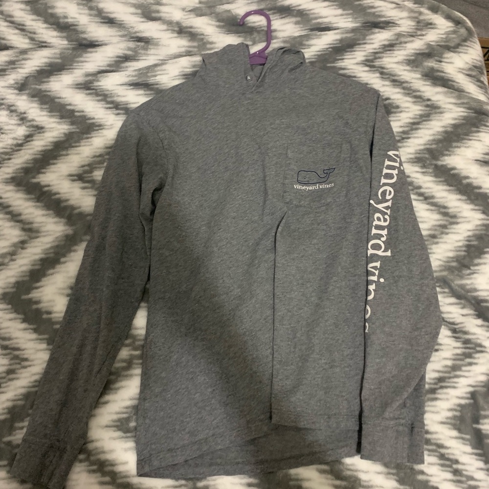 Vineyard vines hoodie